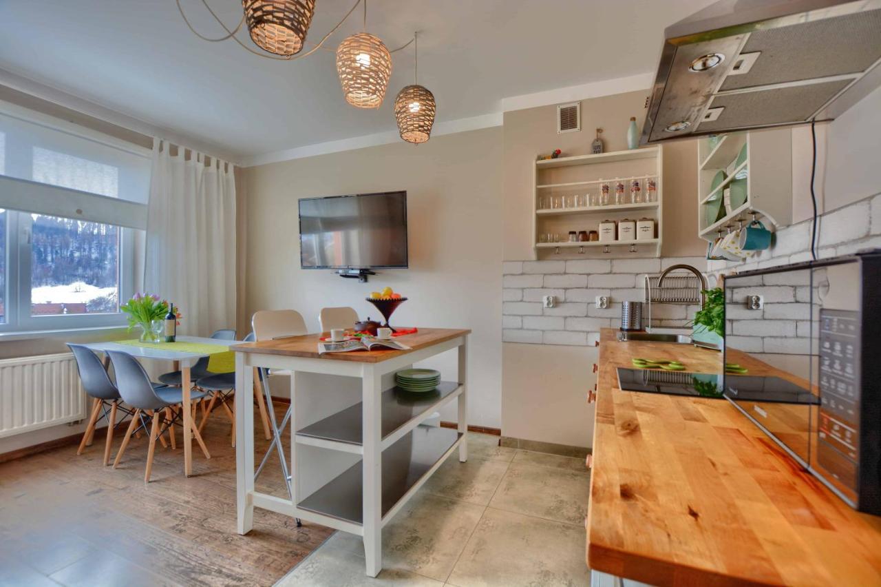 ウストシキ・ドルネApartament Zielona Milaアパートメント エクステリア 写真